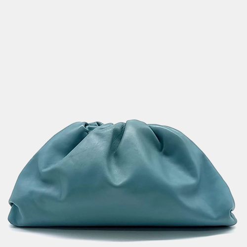 Botteag Veneta Blue Butter Calf Pouch Bag - Bottega Veneta - Modalova