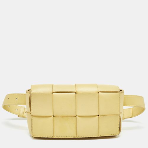 Bottega Veneta Yellow Intreccio Leather Cassette Belt Bag - Bottega Veneta - Modalova