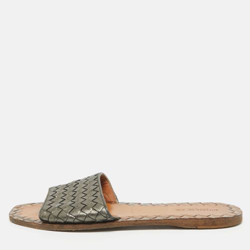 Bottega Veneta Metallic Grey Intrecciato Leather Flat Slides Size 39 - Bottega Veneta - Modalova