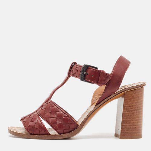 Bottega Veneta Burgundy Intrecciato Leather T-Strap Sandals Size 37 - Bottega Veneta - Modalova