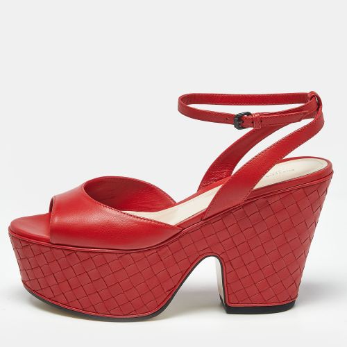 Bottega Veneta Red Leather Intrecciato Platform Sandals Size 39 - Bottega Veneta - Modalova