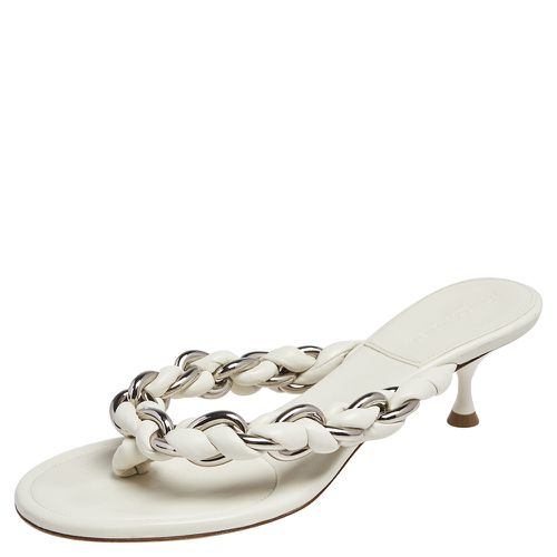 Bottega Veneta Off White Braided Leather & Chain Thong Sandals Size 39 - Bottega Veneta - Modalova