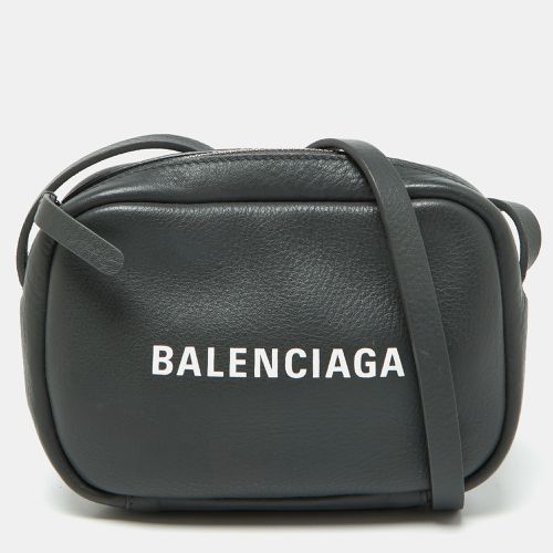 Balenciaga Grey Leather Extra Small Everyday Camera Bag - Balenciaga - Modalova