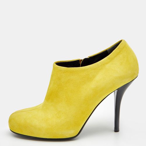 Balenciaga Yellow Suede Ankle Booties Size 37.5 - Balenciaga - Modalova