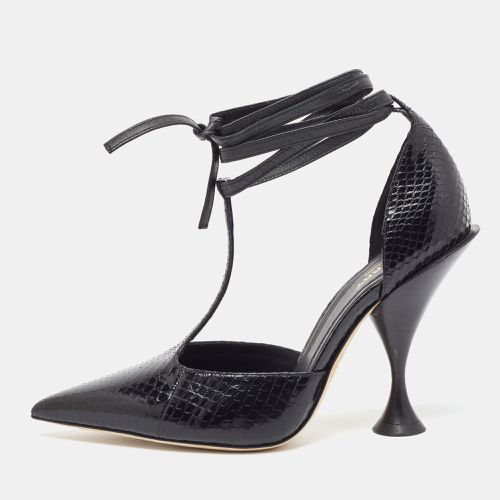 Burberry Black Snakeskin Leather Welton T Strap Ankle Wrap Pumps Size 37.5 - Burberry - Modalova