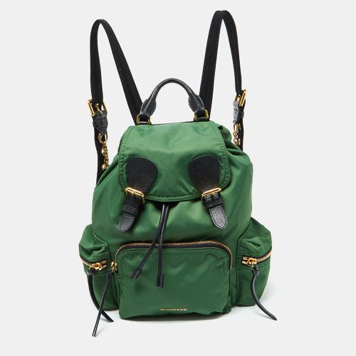 Burberry Bright Green Nylon Medium Rucksack Backpack - Burberry - Modalova