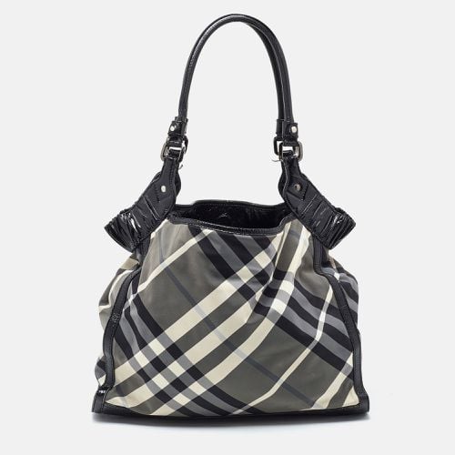 Burberry Black Beat Check Nylon and Patent Leather Tote - Burberry - Modalova