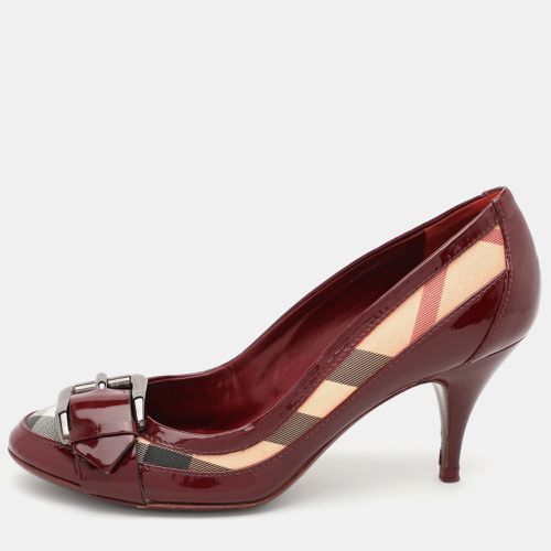 Burberry Burgundy Patent Leather and Coated Canvas Buckle Detail Pumps Size 37 - Burberry - Modalova