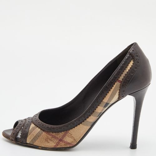 Burberry Beige/Brown Haymarket Check Canvas and Brogue Leather Peep Toe Pumps Size 39 - Burberry - Modalova