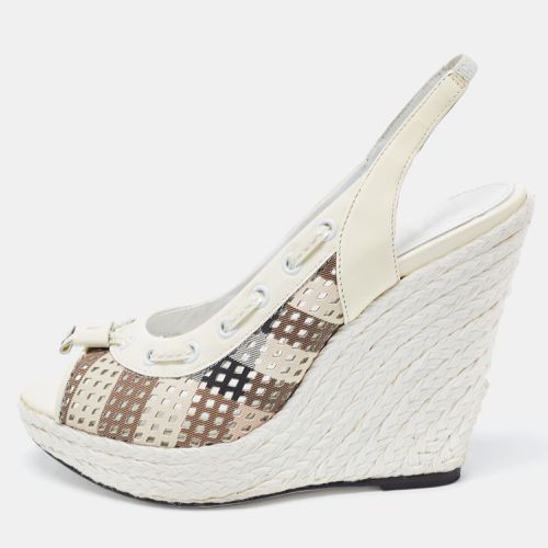 Burberry Cream Patent and Canvas Peep Toe Espadrilles Sandals Size 40 - Burberry - Modalova