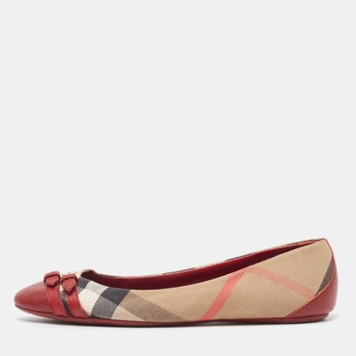 Burberry Burgundy/Beige Leather And Nova Check Canvas Buckle Detail Ballet Flats Size 40 - Burberry - Modalova