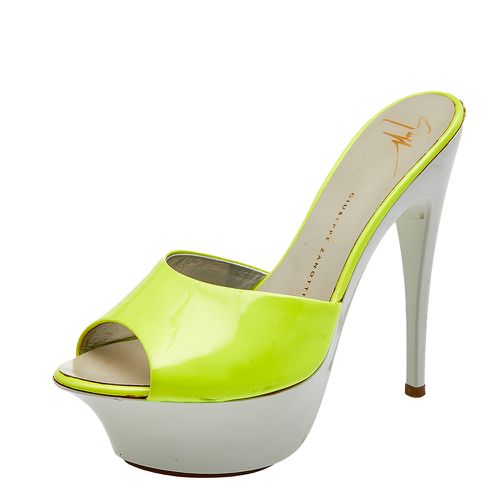 Giuseppe Zanotti Neon Yellow Patent Leather Platform Sandals Size 35 - Giuseppe Zanotti - Modalova