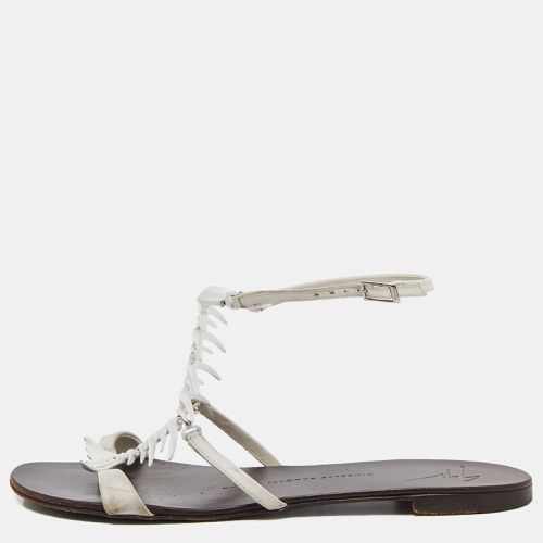 Giuseppe Zanotti White Leather Fishbone Ankle Strap Flat Sandals Size 38 - Giuseppe Zanotti - Modalova