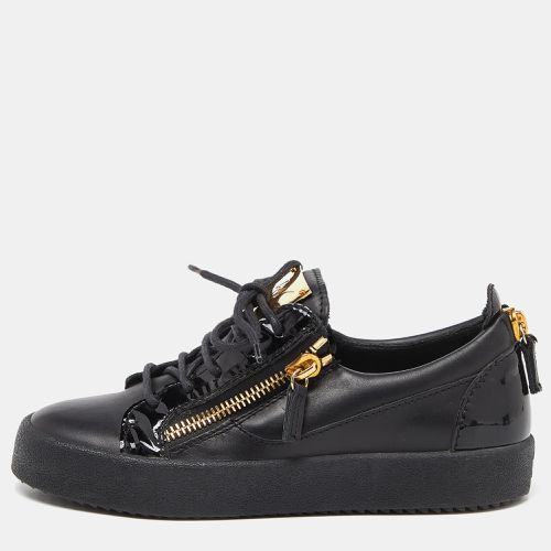 Giuseppe Zanotti Black Patent and Leather Frankie Low Top Sneakers Size 38.5 - Giuseppe Zanotti - Modalova