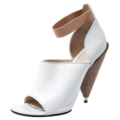 Givenchy White/Beige Leather Cone Heel Ankle Strap Sandals Size 38 - Givenchy - Modalova