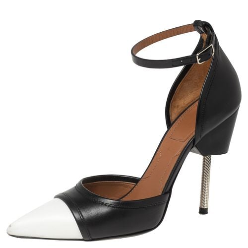 Givenchy Black/White Leather Screw Heel Ankle-Strap Pumps Size 36 - Givenchy - Modalova