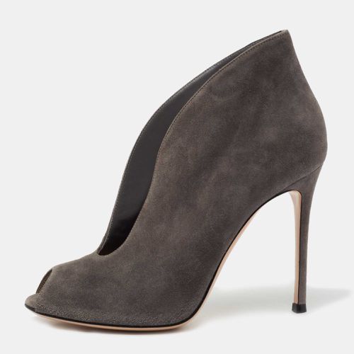 Gianvito Rossi Grey Suede Vamp Peep Toe Booties Size 39.5 - Gianvito Rossi - Modalova