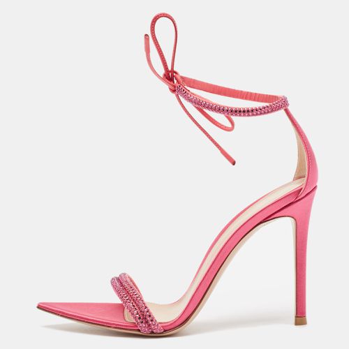 Gianvito Rossi Pink Satin Embellished Montecarlo Sandals Size 35.5 - Gianvito Rossi - Modalova