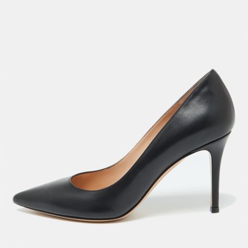 Gianvito Rossi Black Leather Pointed Toe Pumps Size 38 - Gianvito Rossi - Modalova