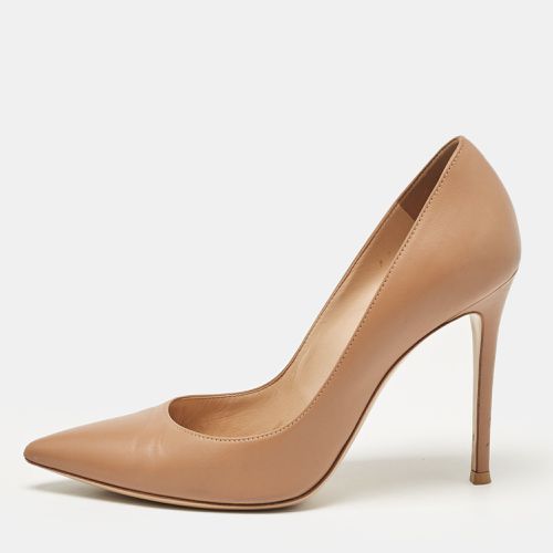 Gianvito Rossi Beige Leather Gianvito Pumps Size 39 - Gianvito Rossi - Modalova