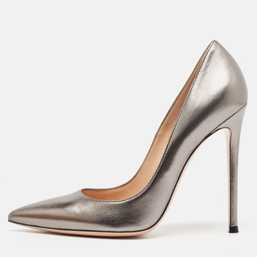 Gianvito Rossi Metallic Grey Leather Pointed Toe Pumps Size 39 - Gianvito Rossi - Modalova