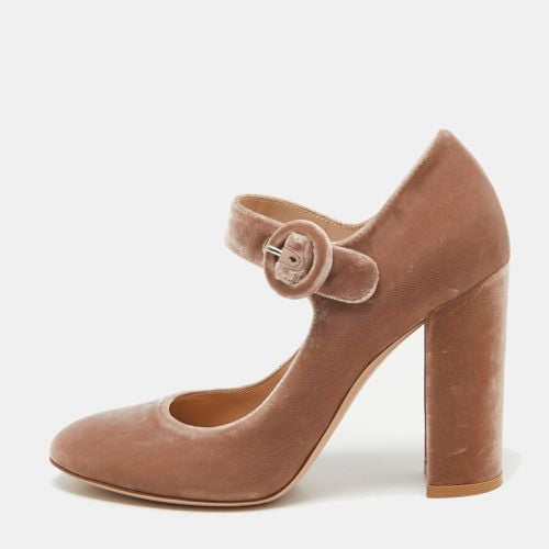 Gianvito Rossi Beige Velvet Lorraine Mary Jane Pumps Size 36 - Gianvito Rossi - Modalova