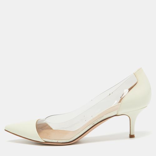 Gianvito Rossi Off White Patent Leather and PVC Plexi Pumps Size 38.5 - Gianvito Rossi - Modalova