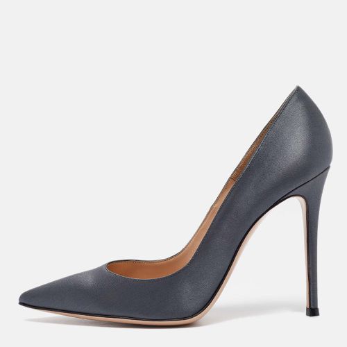 Gianvito Rossi Slate Grey Satin Pointed Toe Pumps Size 40 - Gianvito Rossi - Modalova