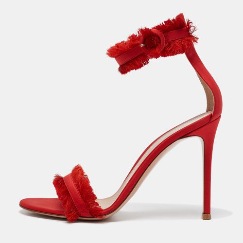 Gianvito Rossi Red Satin Frayed Caribe Ankle Strap Sandals Size 38.5 - Gianvito Rossi - Modalova