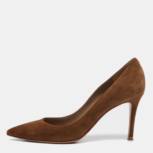 Gianvito Rossi Brown Suede Pointed Toe Pumps Size 38.5 - Gianvito Rossi - Modalova