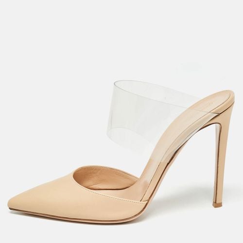 Gianvito Rossi Beige/Transparent Leather and PVC Virtua Pointed Toe Mules Size 40.5 - Gianvito Rossi - Modalova