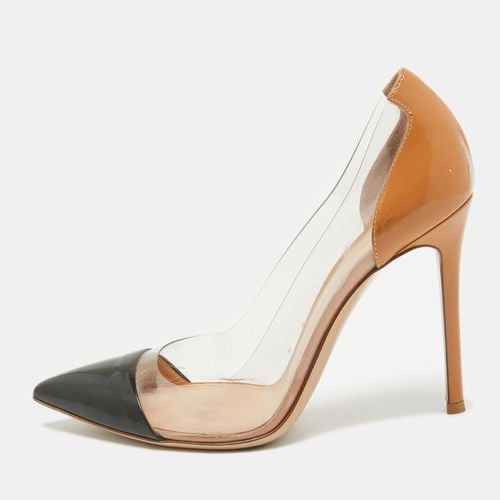 Gianvito Rossi Nude/Black Patent Leather And PVC Plexi Pointed Toe Pumps Size 38 - Gianvito Rossi - Modalova