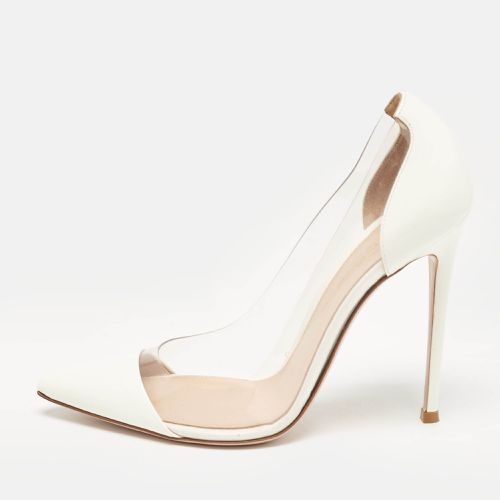 Gianvito Rossi White Patent Leather and PVC Plexi Pointed Toe Pumps 38.5 - Gianvito Rossi - Modalova