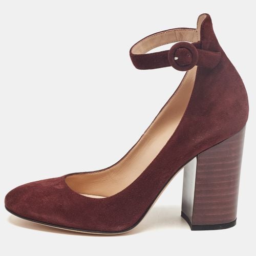 Gianvito Rossi Burgundy Suede Mary Jane Pumps 38.5 - Gianvito Rossi - Modalova