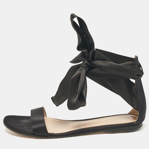 Gianvito Rossi Black Satin Ankle Tie Flat Sandals Size 40 - Gianvito Rossi - Modalova