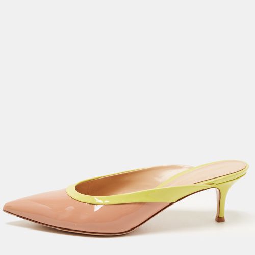 Gianvito Rossi Beige/Green Patent Leather Fanny Mules Size 38.5 - Gianvito Rossi - Modalova