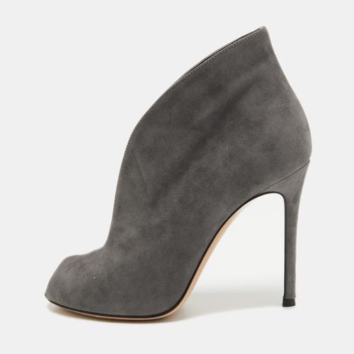 Gianvito Rossi Grey Suede V Neck Peep Toe Booties Size 36 - Gianvito Rossi - Modalova