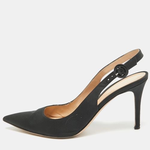 Gianvito Rossi Black Canvas Slingback Pumps Size 40 - Gianvito Rossi - Modalova