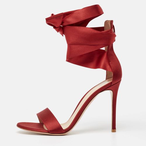 Satin Gala Ankle Wrap Sandals Size 38.5 - Gianvito Rossi - Modalova