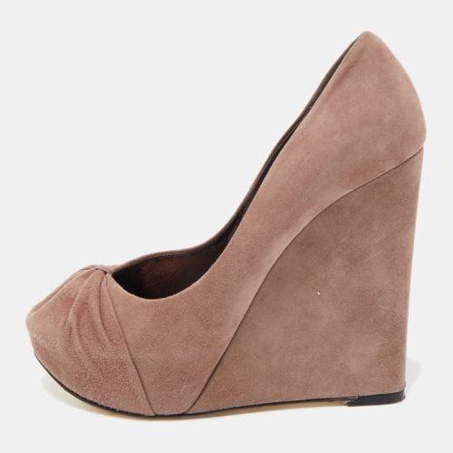 Gina Dusty Pink Pleated Suede Wedge Pumps Size 38 - Gina - Modalova