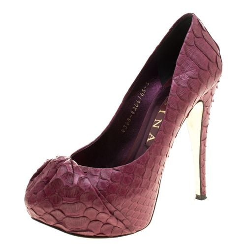 Gina Bordeaux Python Leather Elle Platform Pumps Size 38 - Gina - Modalova