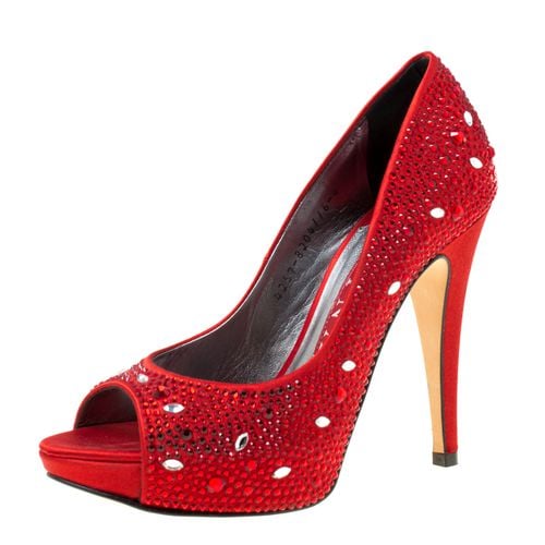 Gina Red Satin Crystal Embellished Peep Toe Platform Pumps Size 37 - Gina - Modalova