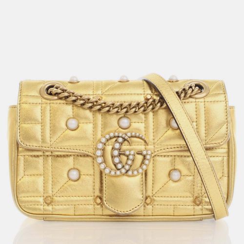 Gucci Golden Metallic Leather GG Marmont Matelassé Small Pearl Shoulder Bag - Gucci - Modalova