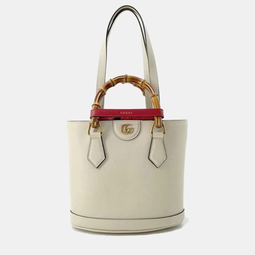 Gucci Cream Leather Small Bamboo Diana Bucket Bag - Gucci - Modalova