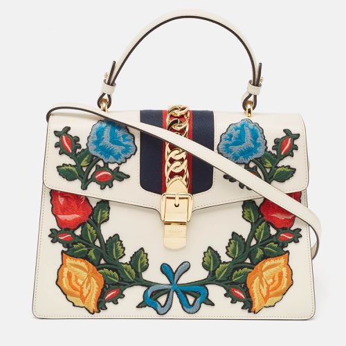 Gucci White Leather Floral Embroidered Medium Sylvie Top Handle Bag - Gucci - Modalova