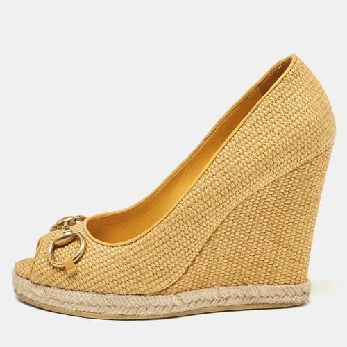 Raffia and Leather Charlotte Horsebit Wedge Pumps Size 38 - Gucci - Modalova