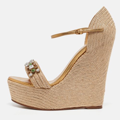 Gucci Gold Leather and Jute Crystal Embellished Espadrille Wedge Sandals Size 39 - Gucci - Modalova