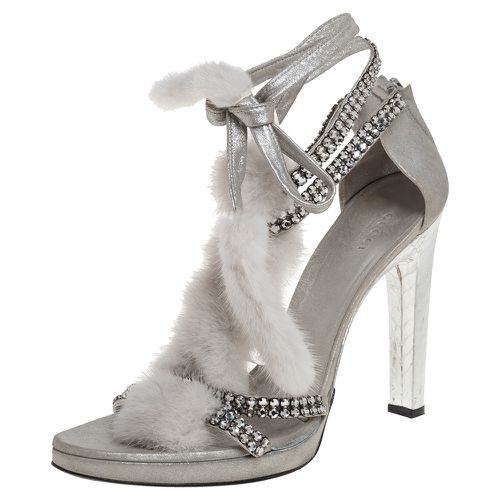 Tom Ford For Gucci Silver Leather And Mink Fur Strappy Ankle Wrap Sandals Size 40.5 - Gucci - Modalova