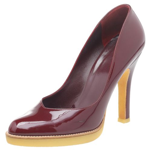 Gucci Burgundy Patent Leather Round Toe Pumps Size 37.5 - Gucci - Modalova