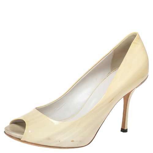 Gucci Cream Patent Leather Peep Toe Pumps Size 38 - Gucci - Modalova